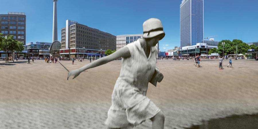 Foto-Collage: Junge Frau beim Sprung über eine Pfütze