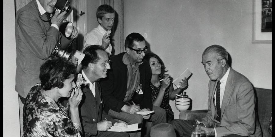 Harry Croner: James Stewart gibt ein Interview in Berlin, 1962 