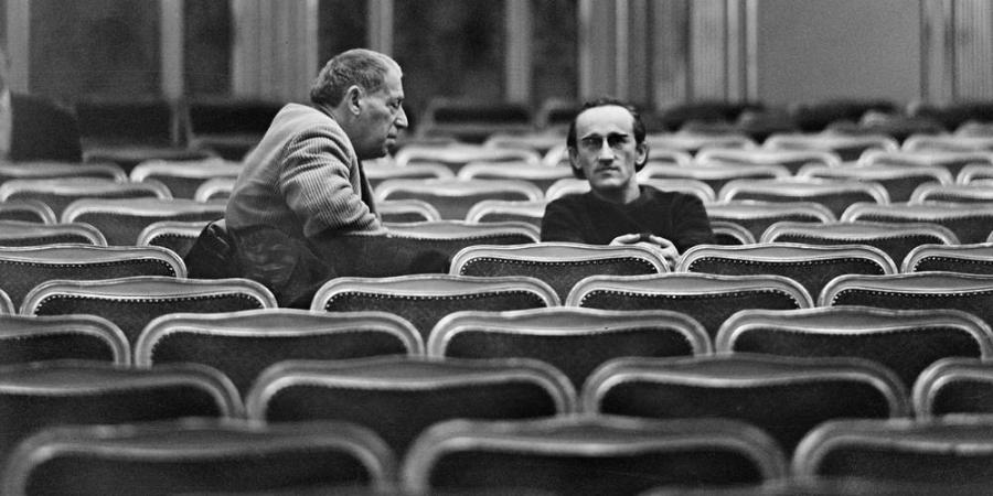 Dirigent Paul Dessau im Gespräch mit Heiner Müller im Theatersaal der Staatsoper Berlin