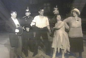 Hans Brennert „Hofball bei Zille“, Szenenfoto, 1925 © Stadtmuseum Berlin