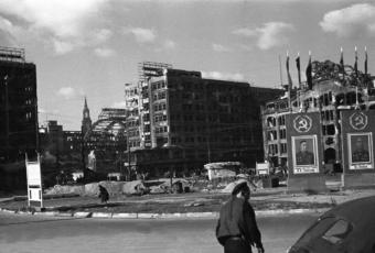 Alexanderplatz mit Marienkirche | Foto: Cecil F. S. Newman © Stadtmuseum Berlin