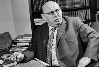 Komponist Hanns Eisler