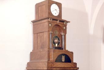 Astronomische Uhr mit Flötenwerk