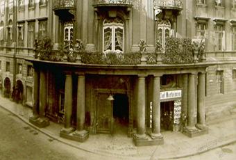 Tabakwarenladen im Erdgeschoss des Ephraim-Palais, 1888