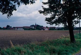 Märkisches Land. Dorf bei Fehrbellin (Hakenberg)