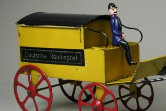 Postkutsche mit Kutscher und Pferd, um 1920 © Stadtmuseum Berlin