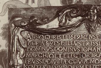 Georg Bartels: Gedenktafel aus Messing oder Bronze für Kurfürst Johann Sigismund, Fotografie, 1890