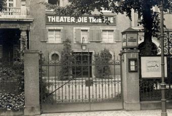 Theater Die Tribüne an der Berliner Straße in Charlottenburg, Postkarte, 1925 © Stadtmuseum Berlin