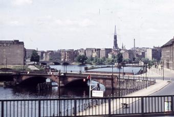 Diabild der Waisenbrücke um 1957