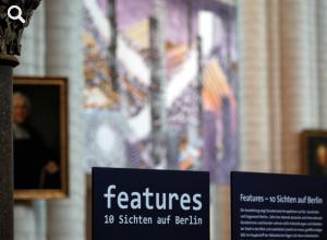 Raumimpression der Ausstellung „Features“