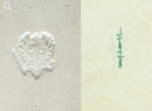 Porzellanmarke (links) und Malereimarke der KGM (rechts) © Stadtmuseum Berlin