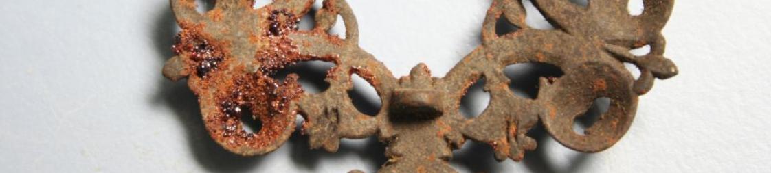 Unrestaurierter Eisenschmuck