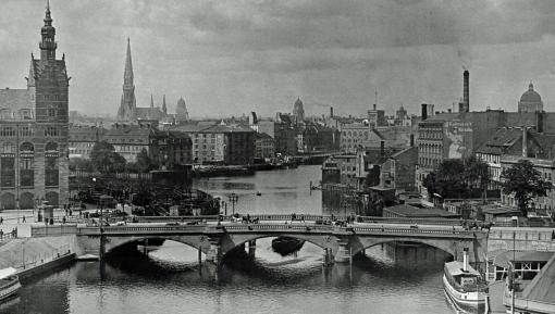 Die Waisenbrücke 1904